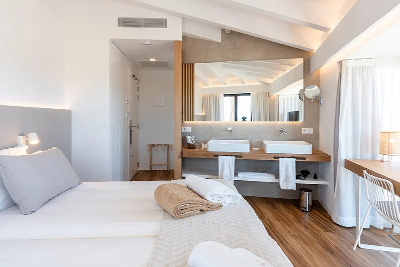 Ynaira Hotel & Spa Ariany