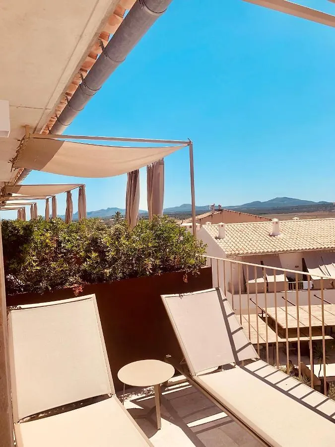 Ynaira Hotel & Spa Ariany 4*,
